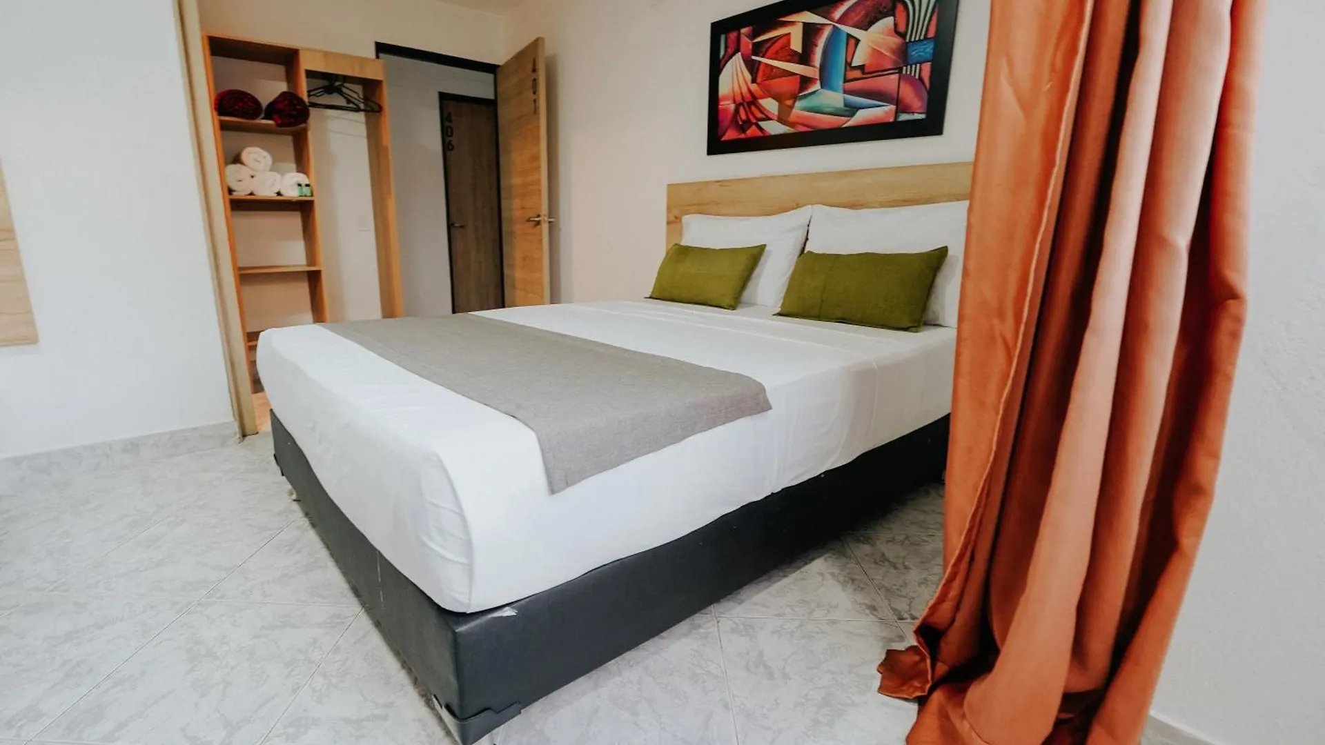 Hotel Balcones Del Estadio Medellin 2*,  Colombia