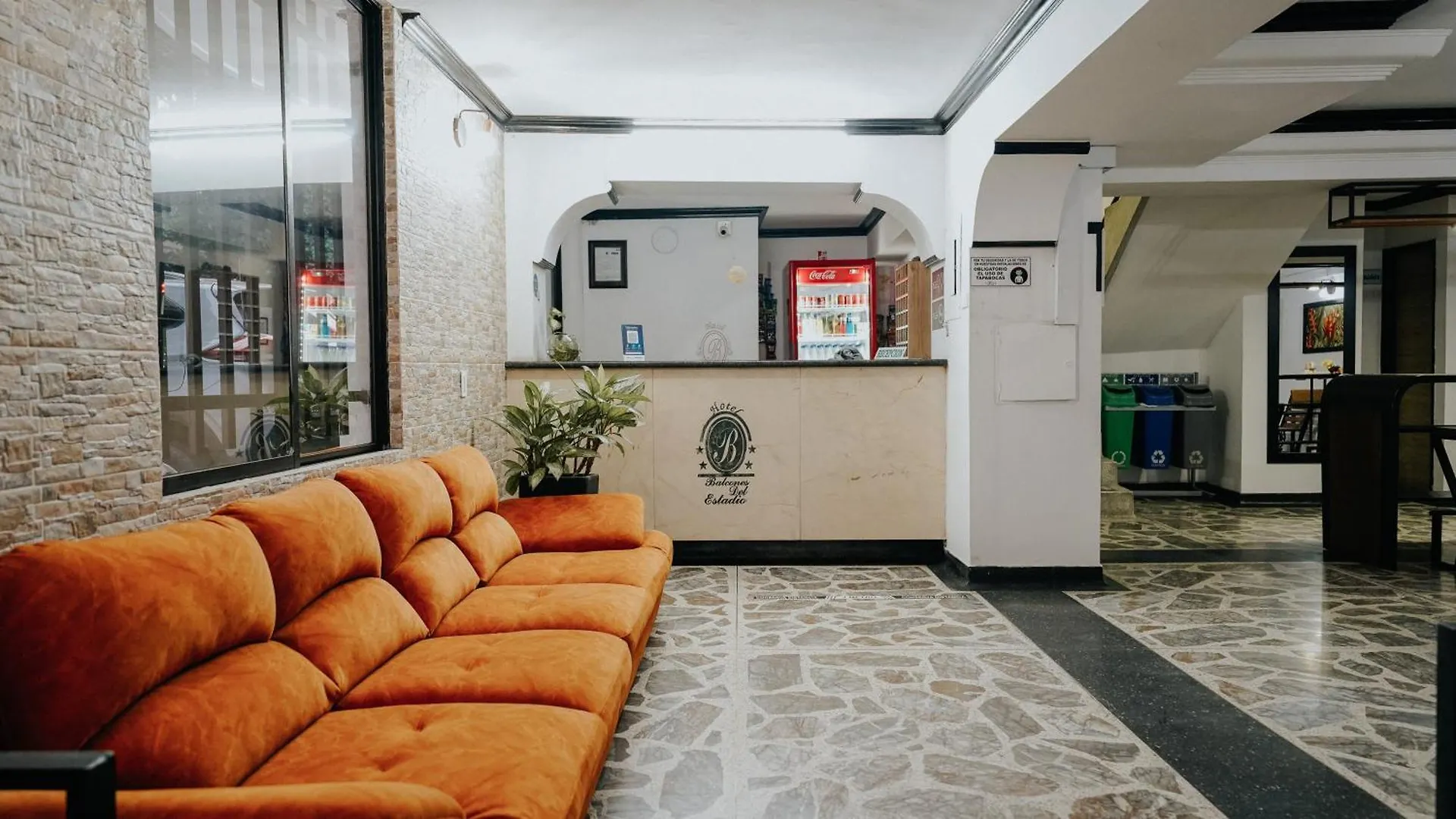 Hotel Balcones Del Estadio Medellin 2*,  Colombia