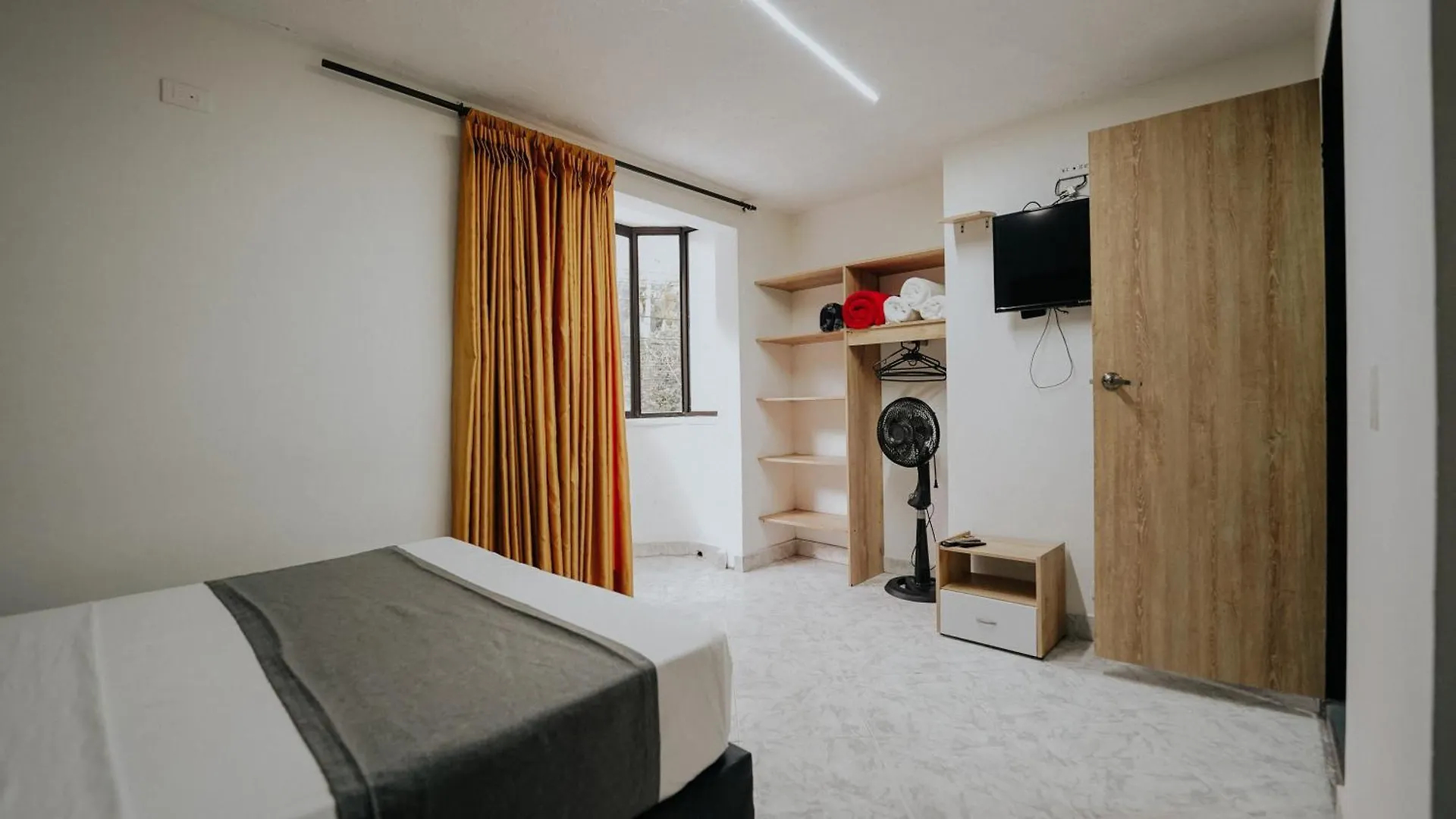 Hotel Balcones Del Estadio Μεντεγίν